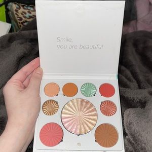 OFRA MIXED PALETTE EYESHADOW, HIGHLIGHTER & BLISH all in one palette!